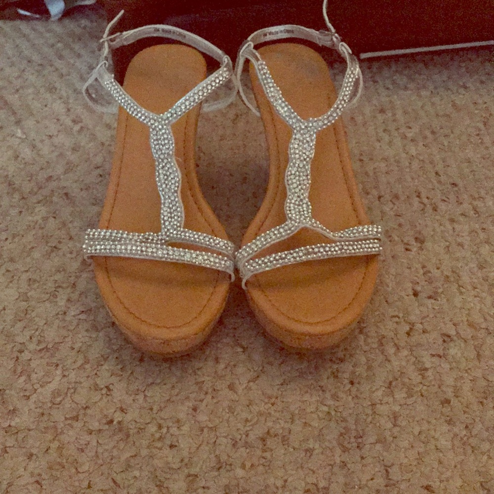 Silver wedges